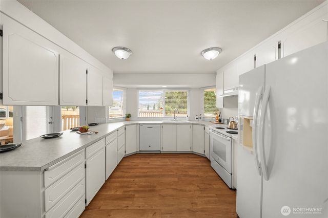 15807 Lawrence Place SE, Yelm, WA 98597