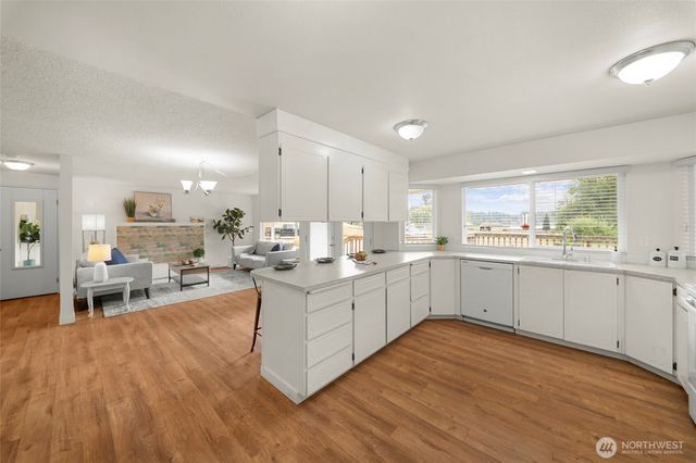 15807 Lawrence Place SE, Yelm, WA 98597