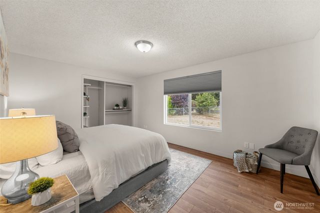 15807 Lawrence Place SE, Yelm, WA 98597