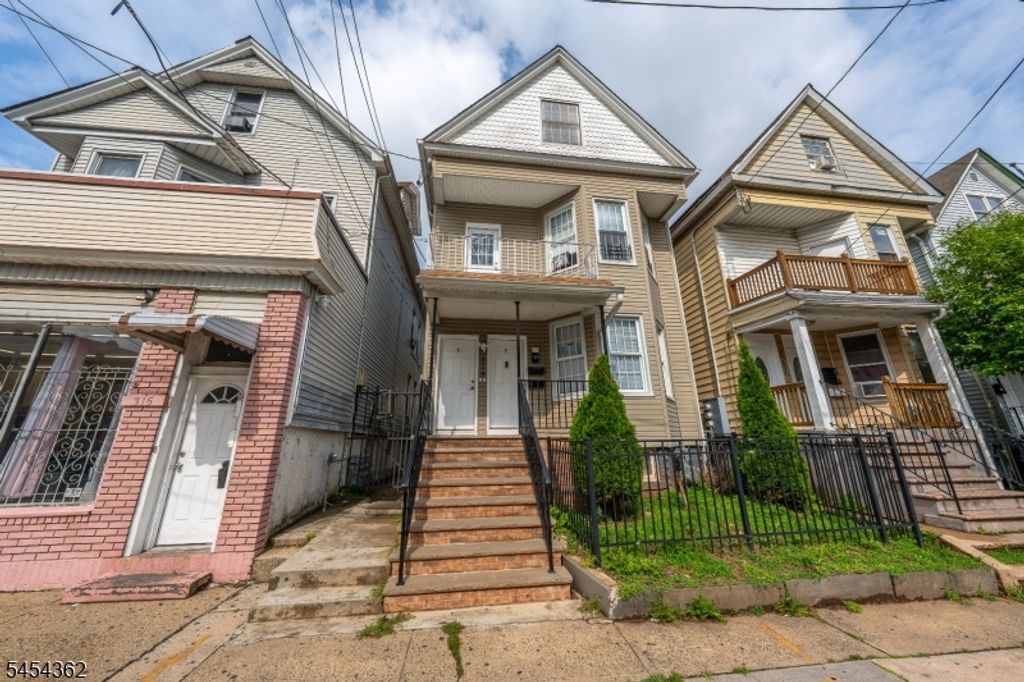 313 Washington Ave, Elizabeth City, NJ 07202 — photo 2