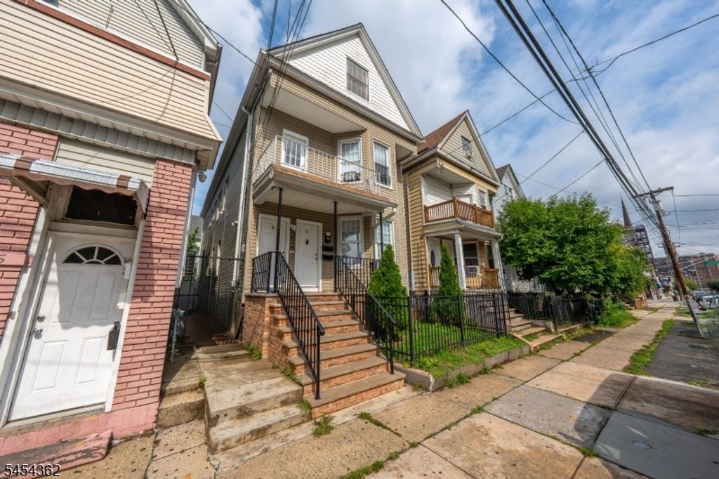 313 Washington Ave, Elizabeth City, NJ 07202 — photo 3