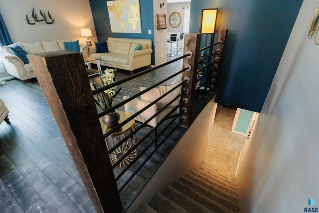 6005 W 52nd St Street, Sioux Falls, SD 57106