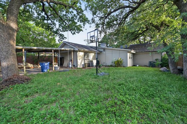 10434 Castlerock Drive, Dallas, TX 75217