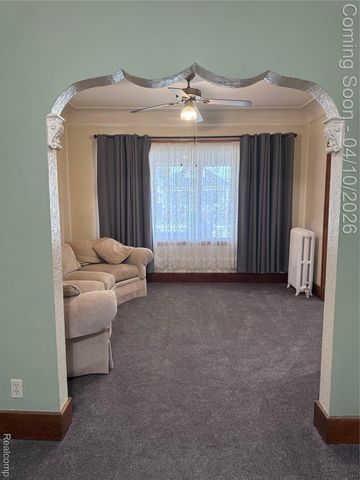 3841 Caniff Street, Hamtramck, MI 48212
