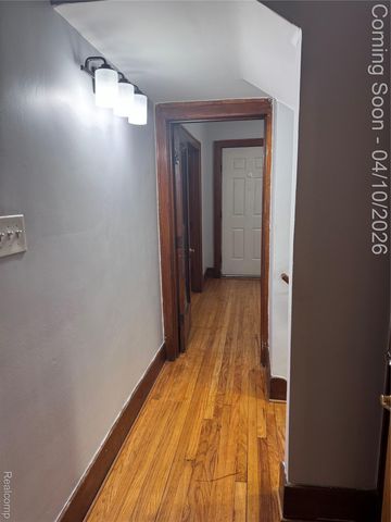 3841 Caniff Street, Hamtramck, MI 48212