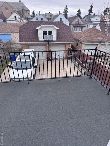 3841 Caniff Street, Hamtramck, MI 48212