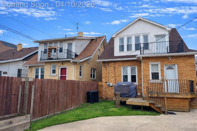 3841 Caniff Street, Hamtramck, MI 48212