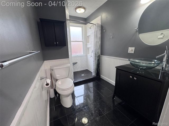 3841 Caniff Street, Hamtramck, MI 48212