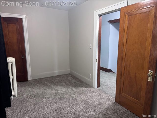 3841 Caniff Street, Hamtramck, MI 48212
