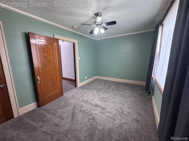 3841 Caniff Street, Hamtramck, MI 48212