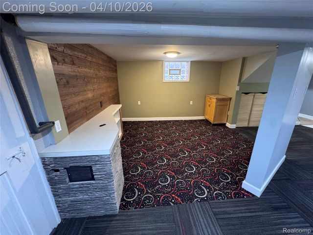 3841 Caniff Street, Hamtramck, MI 48212