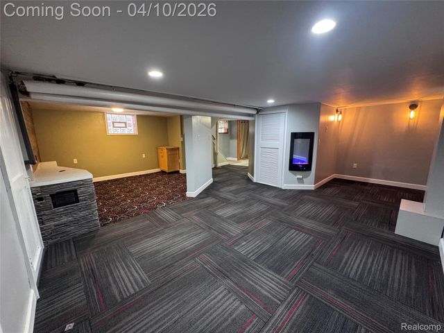 3841 Caniff Street, Hamtramck, MI 48212