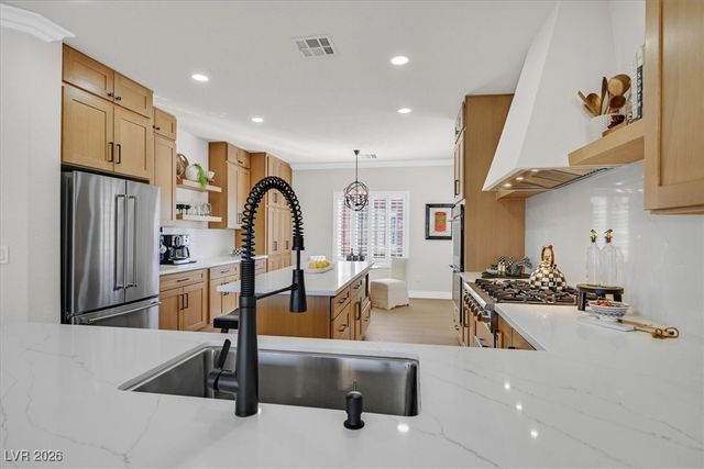 2446 Hardin Ridge Drive, Henderson, NV 89052