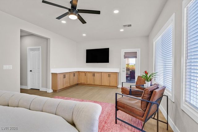 2446 Hardin Ridge Drive, Henderson, NV 89052