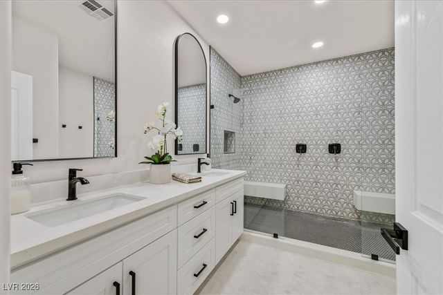 2446 Hardin Ridge Drive, Henderson, NV 89052