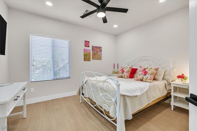 2446 Hardin Ridge Drive, Henderson, NV 89052