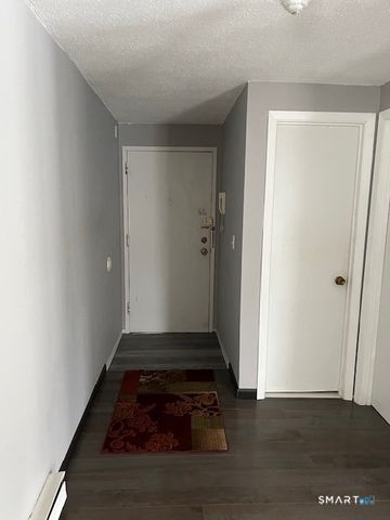 60 Heather Ridge 60, Shelton, CT 06484