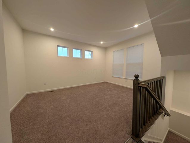 8246 Woodstar Drive, Plain City, OH 43064