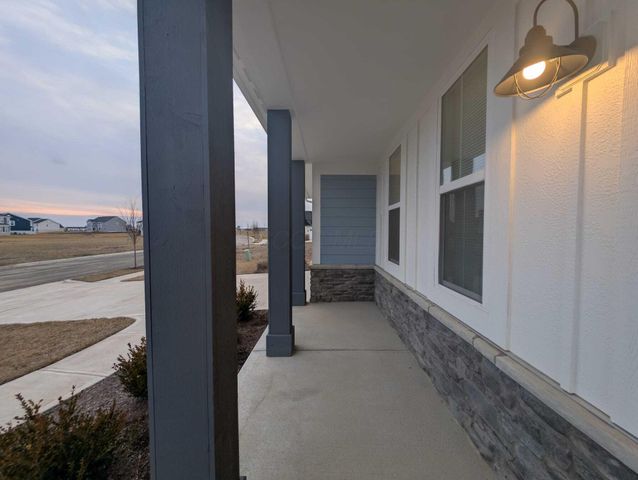 8246 Woodstar Drive, Plain City, OH 43064