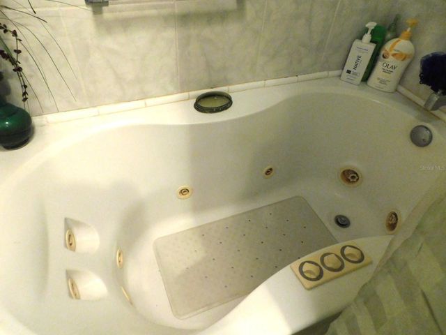 1001 STARKEY ROAD 395, Largo, FL 33771