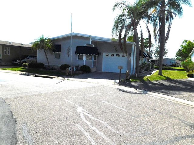 1001 STARKEY ROAD 395, Largo, FL 33771