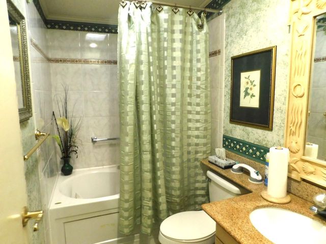 1001 STARKEY ROAD 395, Largo, FL 33771