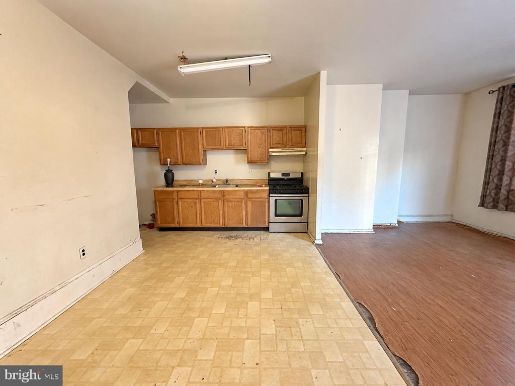 1812 S 5TH ST, PHILADELPHIA, PA 19148 — photo 4