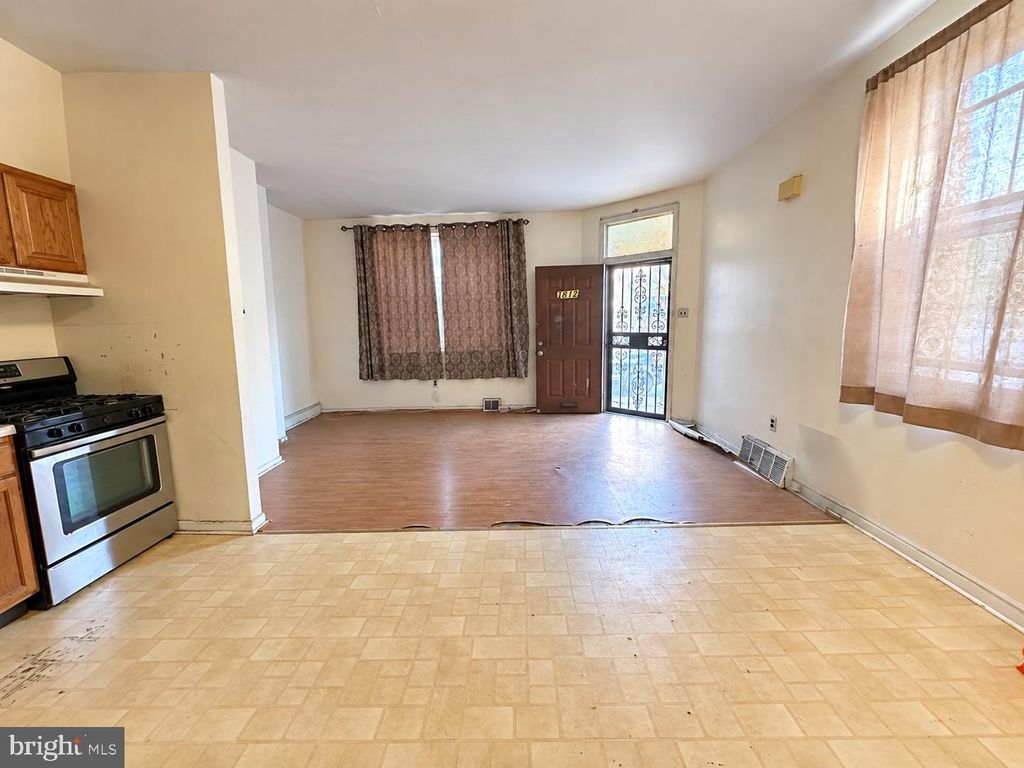 1812 S 5TH ST, PHILADELPHIA, PA 19148 — photo 5