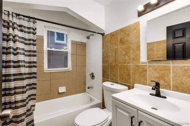 19170 Saint Marys Street, Detroit, MI 48235