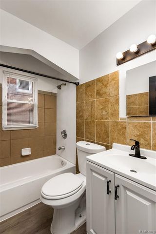 19170 Saint Marys Street, Detroit, MI 48235