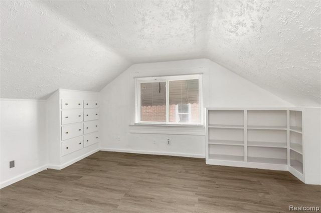 19170 Saint Marys Street, Detroit, MI 48235