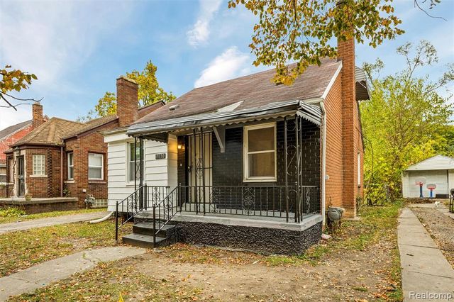 19170 Saint Marys Street, Detroit, MI 48235