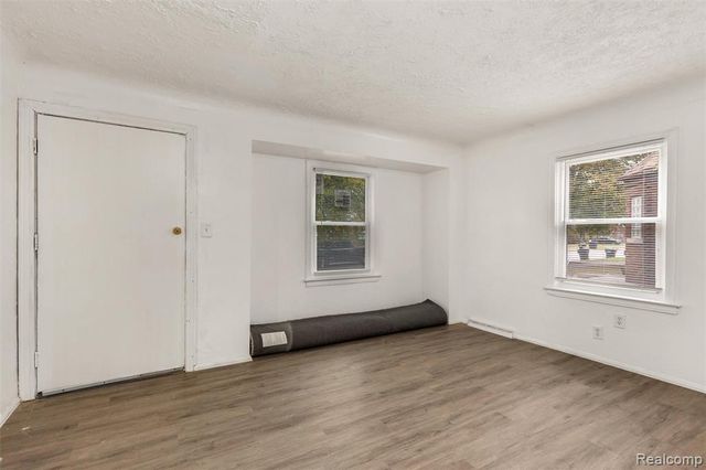 19170 Saint Marys Street, Detroit, MI 48235