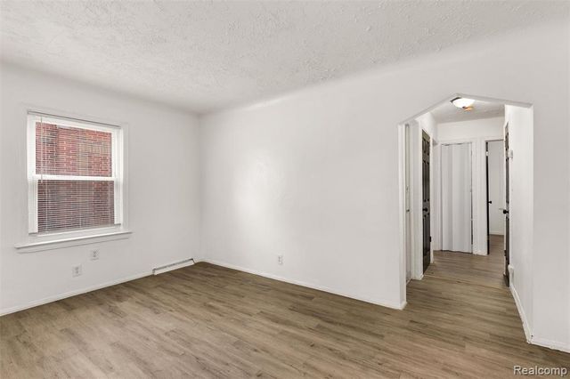 19170 Saint Marys Street, Detroit, MI 48235