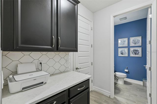 1096 WOOD DALE CIRCLE, Oviedo, FL 32765