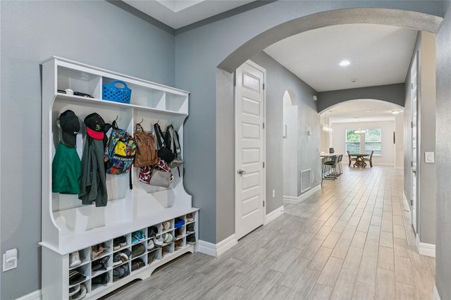 1096 WOOD DALE CIRCLE, Oviedo, FL 32765
