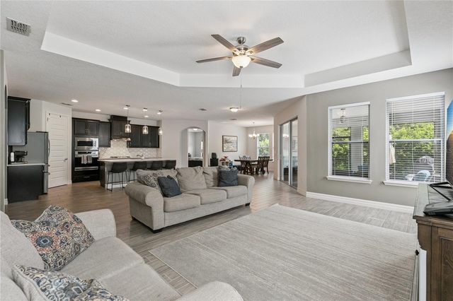 1096 WOOD DALE CIRCLE, Oviedo, FL 32765