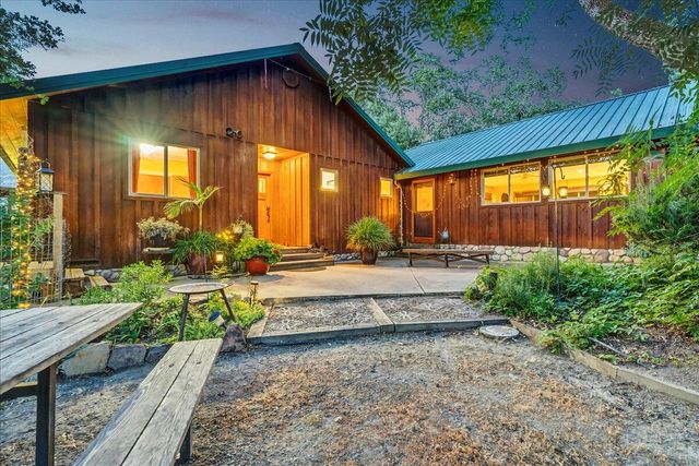 42854 Sierra Drive B, Three Rivers, CA 93271