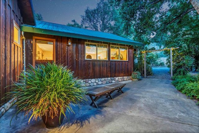 42854 Sierra Drive B, Three Rivers, CA 93271