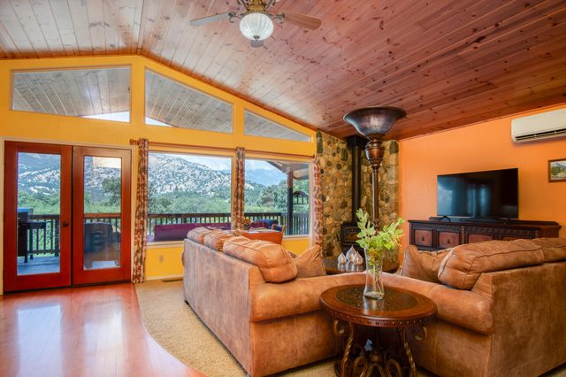 42854 Sierra Drive B, Three Rivers, CA 93271