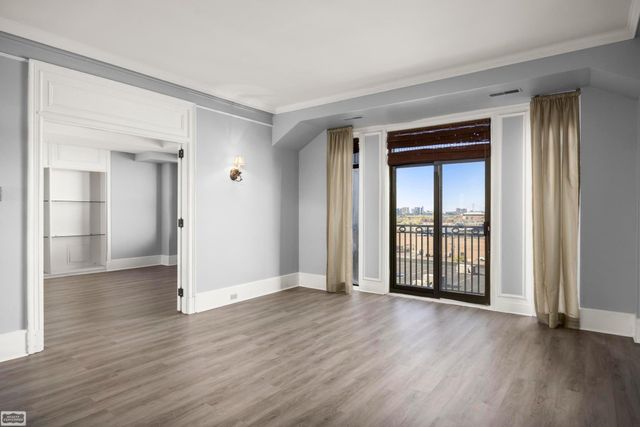 2900 E Jefferson Avenue, Detroit, MI 48207