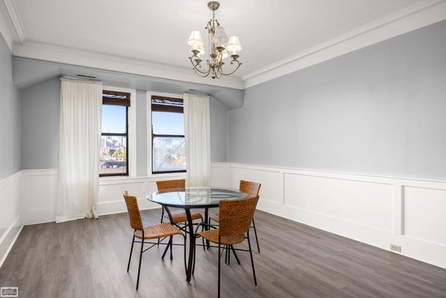 2900 E Jefferson Avenue, Detroit, MI 48207