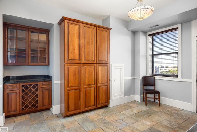 2900 E Jefferson Avenue, Detroit, MI 48207