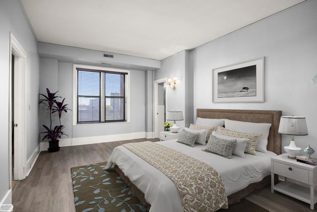 2900 E Jefferson Avenue, Detroit, MI 48207