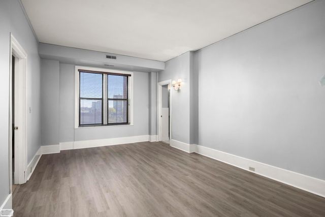 2900 E Jefferson Avenue, Detroit, MI 48207