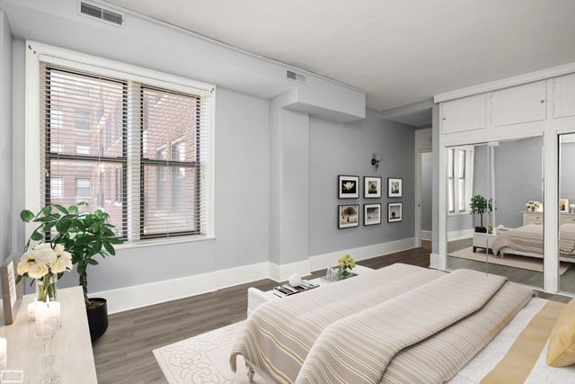 2900 E Jefferson Avenue, Detroit, MI 48207