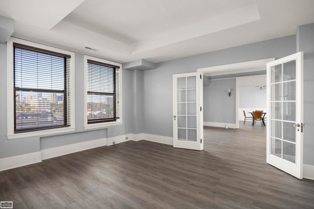 2900 E Jefferson Avenue, Detroit, MI 48207