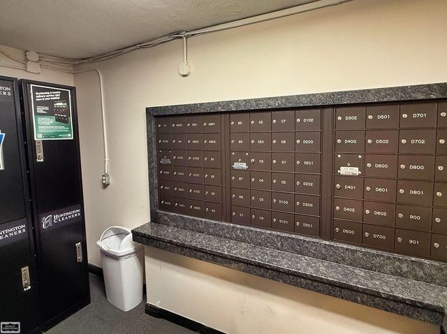 2900 E Jefferson Avenue, Detroit, MI 48207