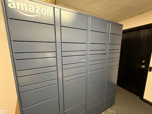 2900 E Jefferson Avenue, Detroit, MI 48207