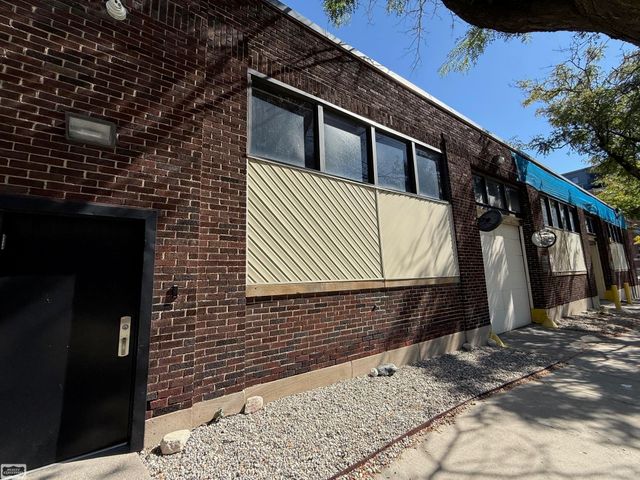 2900 E Jefferson Avenue, Detroit, MI 48207